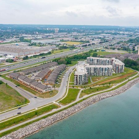 Modern Hamilton Homes Lake Ontario Shore By Globalstay Kültér fotó