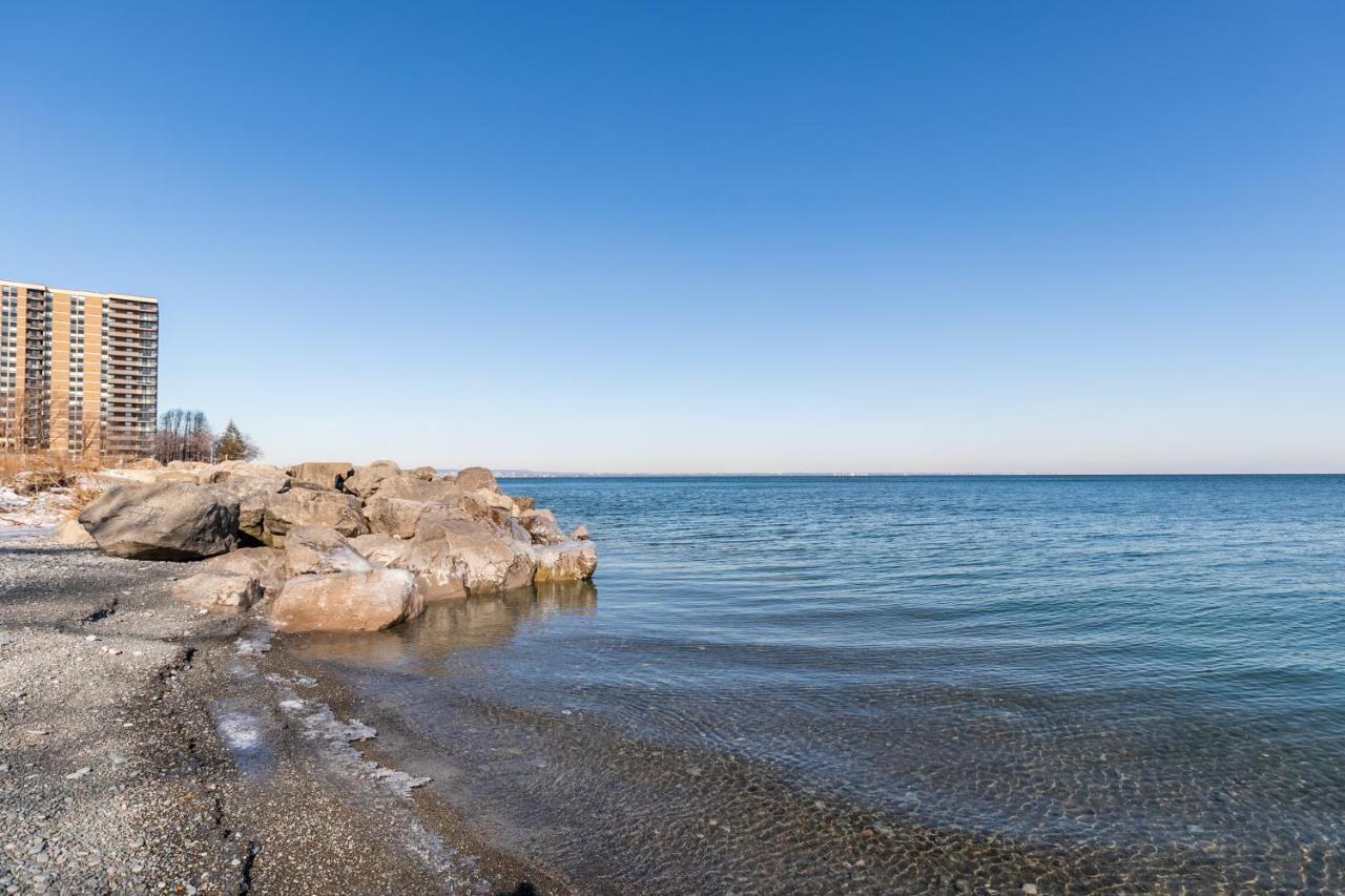 Modern Hamilton Homes Lake Ontario Shore By Globalstay Kültér fotó