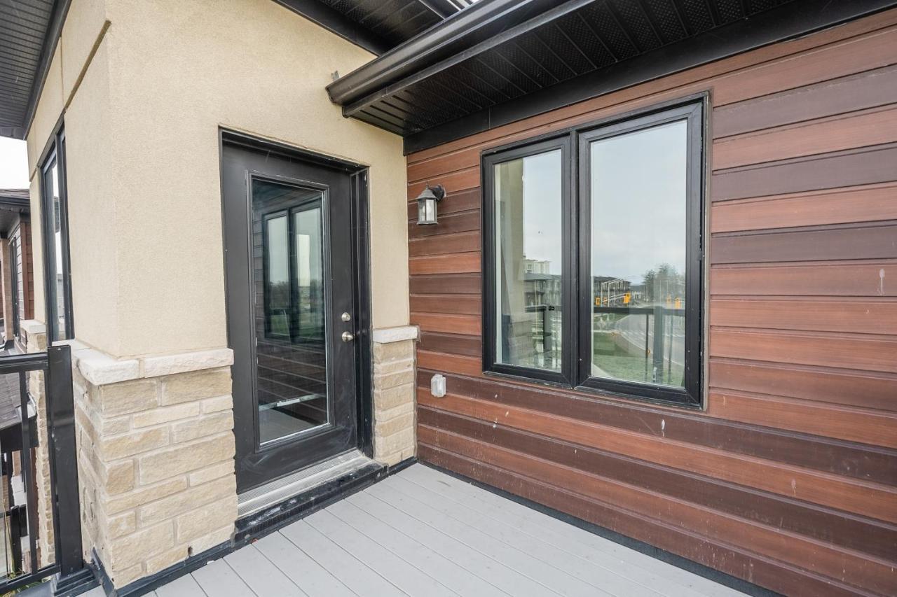 Modern Hamilton Homes Lake Ontario Shore By Globalstay Kültér fotó